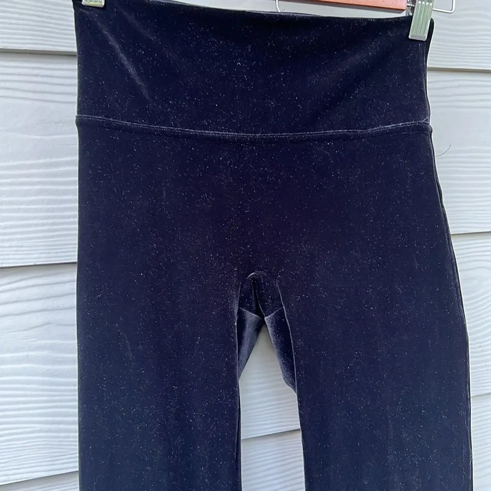 Spanx Women's High Waisted Black Pull On Velvet Slimming Leggings size Small - Picture 3 of 10